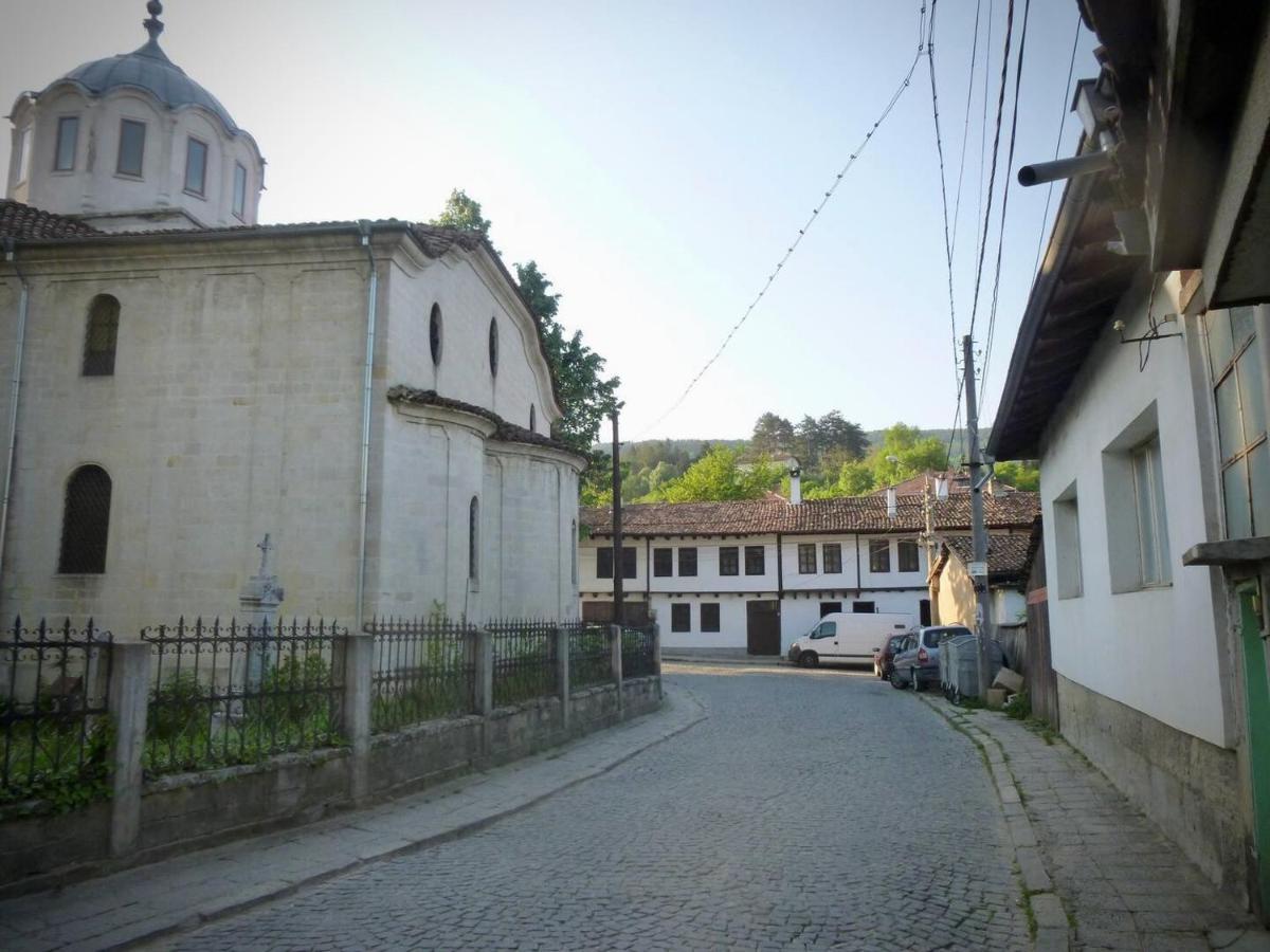 Razsukanova House , Разсукановата Къща Elena Kültér fotó