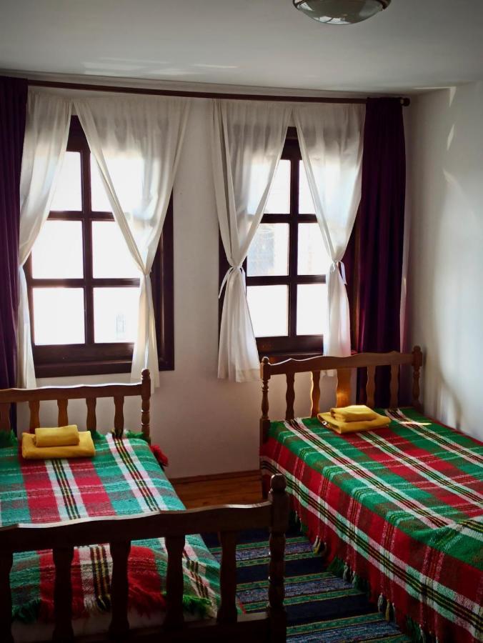 Razsukanova House , Разсукановата Къща Elena Kültér fotó